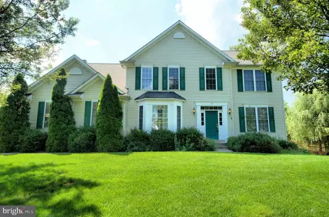 15 Shadowstone, East Windsor, NJ 08520