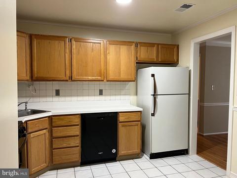 493 Silvia St, Trenton, NJ 08628 photo 16
