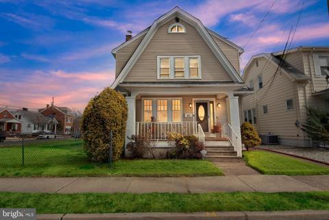 402 Hutchinson St, Hamilton, NJ 08610