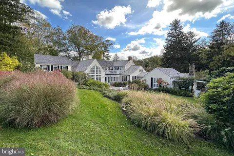179 Stony Brook Rd, Hopewell, NJ 08525