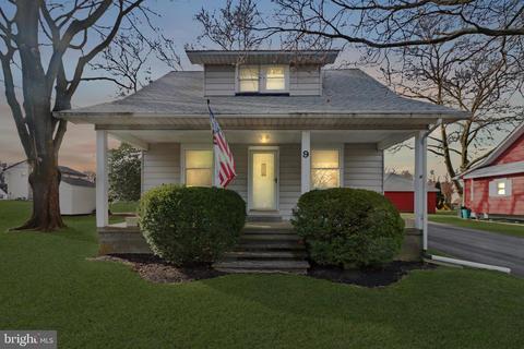 9 Hillside Ave, East Windsor, NJ 08520