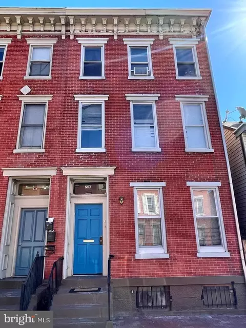 238 N Warren St, Trenton, NJ 08618