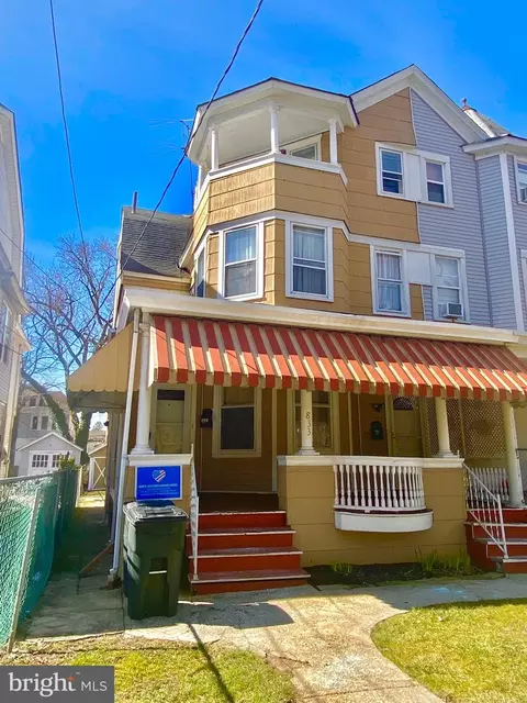 833 Edgewood Ave, Trenton, NJ 08618