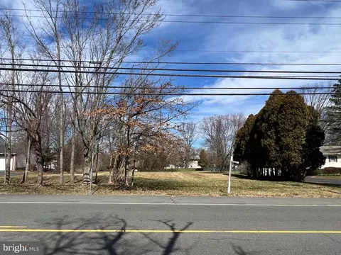 307 Washington Crossing Pennington Rd, Titusville, NJ 08560
