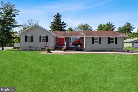 4 Hillside Ave, Princeton, NJ 08540