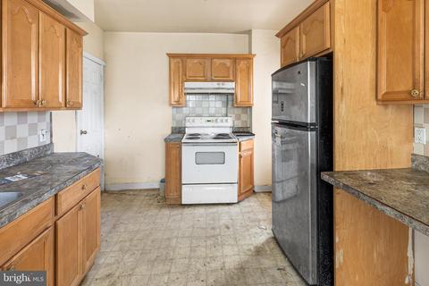 1064 Pennington Rd, Ewing, NJ 08618 photo 9