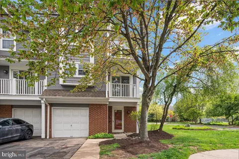 77 E Shrewsbury Pl, Princeton, NJ 08540