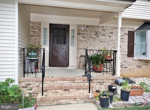 50 Woodside Ave, Hightstown, NJ 08520