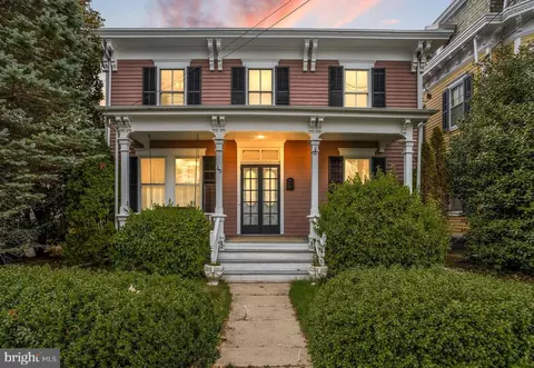 49 Mercer St, Hamilton, NJ 08690