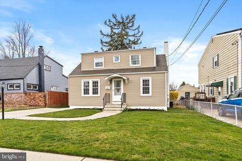 235 Redwood, Hamilton, NJ 08610