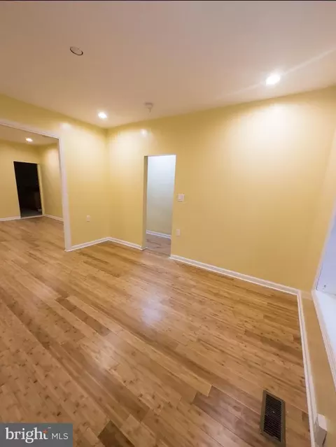 1732 E State St, Hamilton, NJ 08609 photo 5