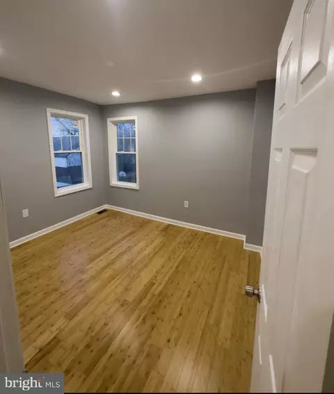 1732 E State St, Hamilton, NJ 08609 photo 11