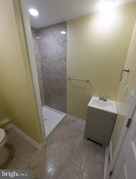 1732 E State St, Hamilton, NJ 08609 photo 17