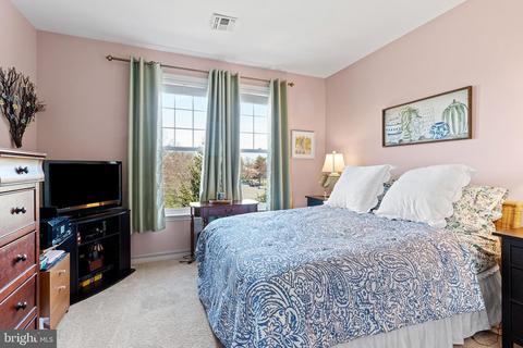 442 Masterson Ct, Ewing, NJ 08618 photo 17