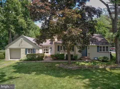 225 Varsity Ave, Princeton, NJ 08540