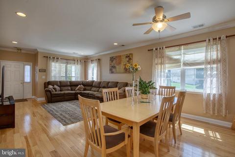 5 Hester Ct, Pennington, NJ 08534 photo 4