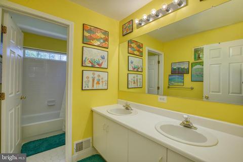 5 Hester Ct, Pennington, NJ 08534 photo 21