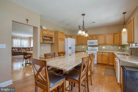5 Hester Ct, Pennington, NJ 08534 photo 7