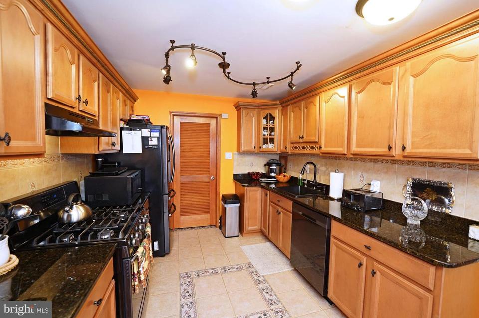  4 Isa Ct, Robbinsville, NJ 08691 photo 13