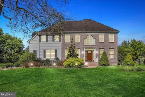28 Tamar Ct, Lawrenceville, NJ 08648
