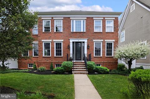 11 Woods Edge, Robbinsville, NJ 08691