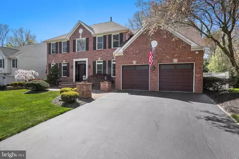 11 Imperial Dr, Hamilton, NJ 08690