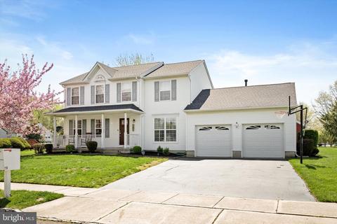 69 Amberfield Rd, Robbinsville, NJ 08691