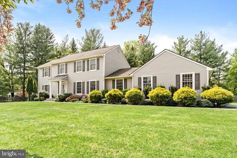 3 Fairfax Ct, Princeton Junction, NJ 08550