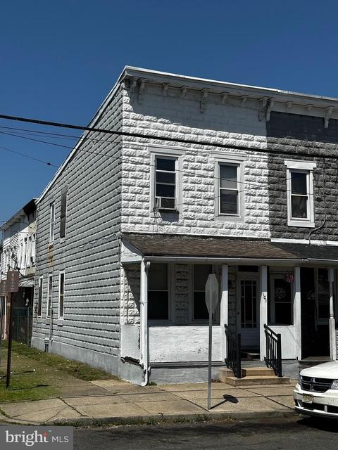 101 Samuel St, Hamilton, NJ 08610