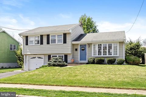 27 Winding Way, Hamilton, NJ 08620