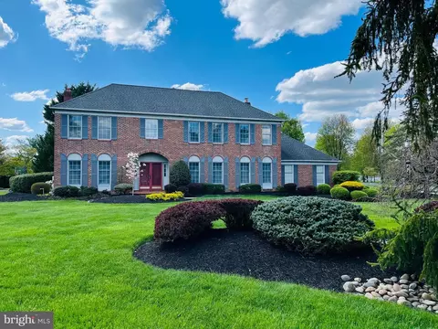2 Radford Ct, Princeton Junction, NJ 08550