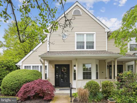 21 Washington Ct, East Windsor, NJ 08520