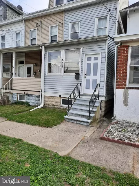 621 Schiller Ave, Hamilton, NJ 08610