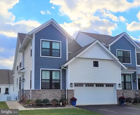 211 Englewood Blvd, Hamilton, NJ 08690