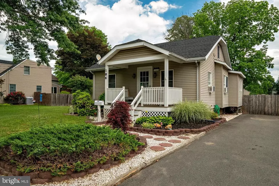  186 Highland Ave, Hamilton, NJ 08620 photo 1