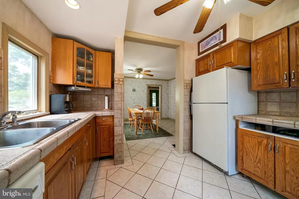  186 Highland Ave, Hamilton, NJ 08620 photo 10