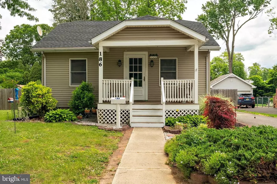  186 Highland Ave, Hamilton, NJ 08620 photo 2