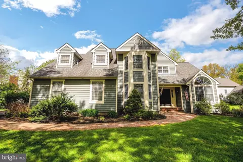 20 Baldwin St, Pennington, NJ 08534