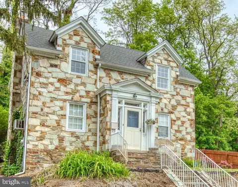 98 School Ln, Trenton, NJ 08618