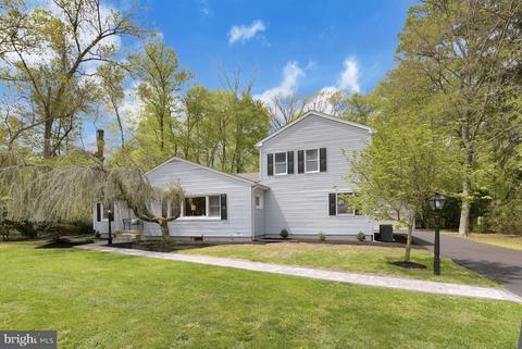 126 Harris Rd, Princeton Junction, NJ 08550