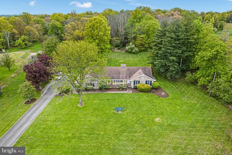 156 Hopewell Wertsville Rd, Hopewell, NJ 08525