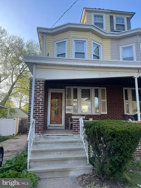 95 Hillcrest Ave, Trenton, NJ 08618