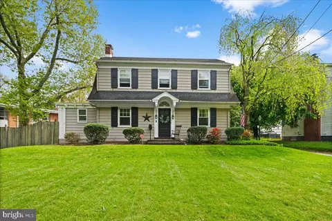 15 Carlton Ave, Ewing, NJ 08618