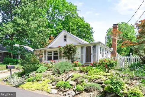 13 Lafayette Ave, Titusville, NJ 08560