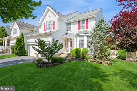 23 Eldridge Dr, Robbinsville, NJ 08691