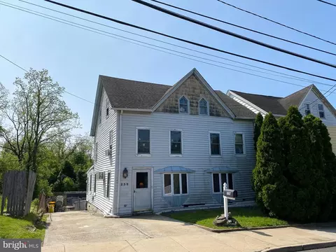 239 Main St, Hamilton, NJ 08620