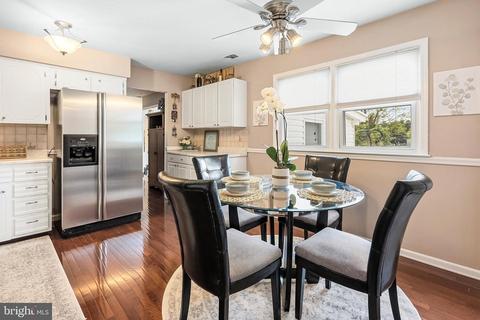23 Blue Devil Ln, Hamilton, NJ 08619 photo 7