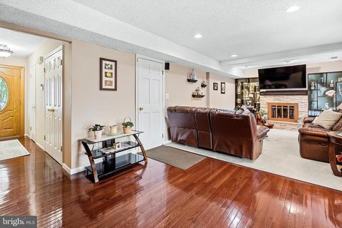 23 Blue Devil Ln, Hamilton, NJ 08619 photo 10