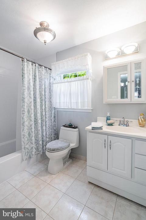 23 Blue Devil Ln, Hamilton, NJ 08619 photo 26