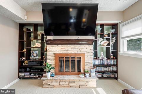 23 Blue Devil Ln, Hamilton, NJ 08619 photo 12